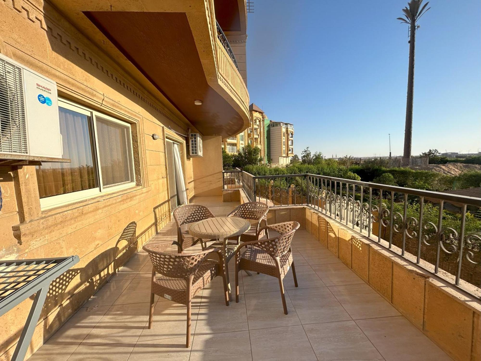 Luxury Apartments Beside Mall Of Arabia And Dar Al-Fouad Hospital - Families Only- No Alcoholic Beverages 6th of October City Ngoại thất bức ảnh