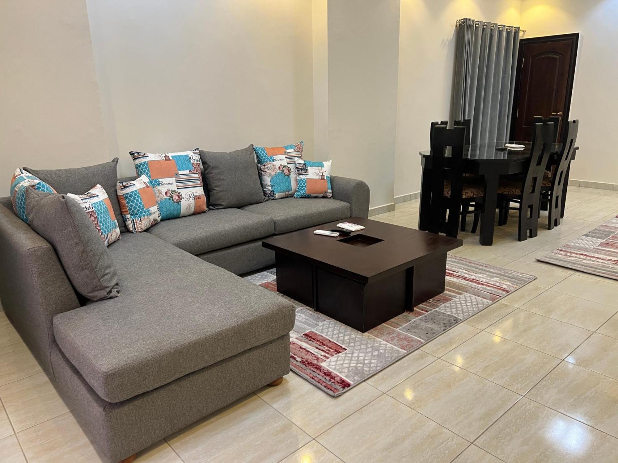 Luxury Apartments Beside Mall Of Arabia And Dar Al-Fouad Hospital - Families Only- No Alcoholic Beverages 6th of October City Ngoại thất bức ảnh