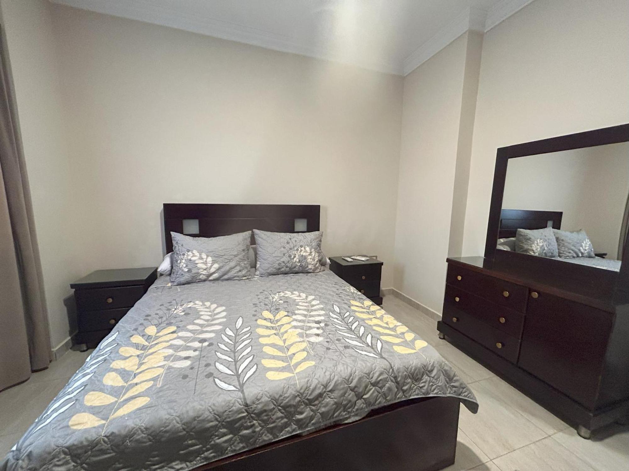Luxury Apartments Beside Mall Of Arabia And Dar Al-Fouad Hospital - Families Only- No Alcoholic Beverages 6th of October City Ngoại thất bức ảnh