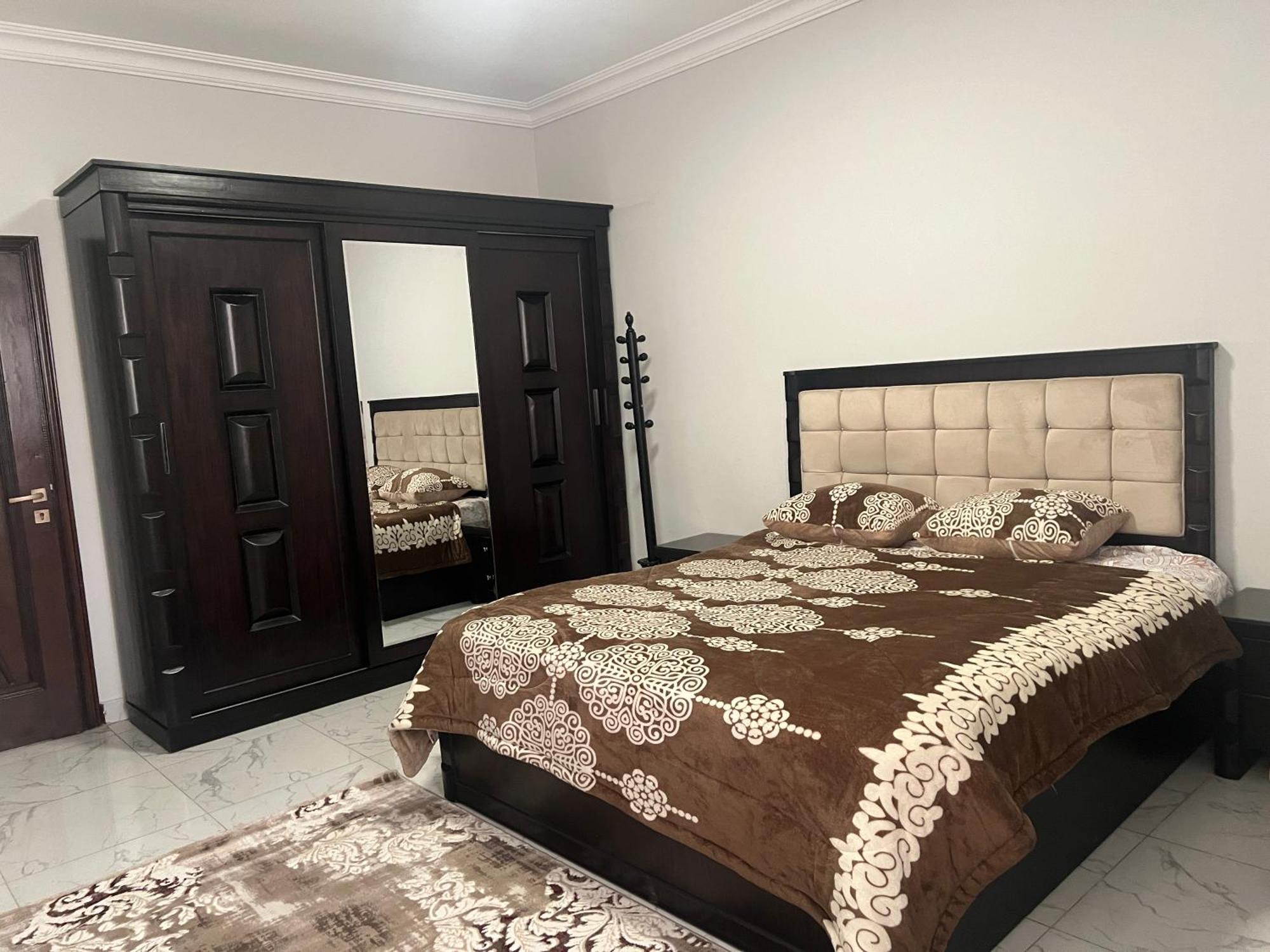 Luxury Apartments Beside Mall Of Arabia And Dar Al-Fouad Hospital - Families Only- No Alcoholic Beverages 6th of October City Ngoại thất bức ảnh