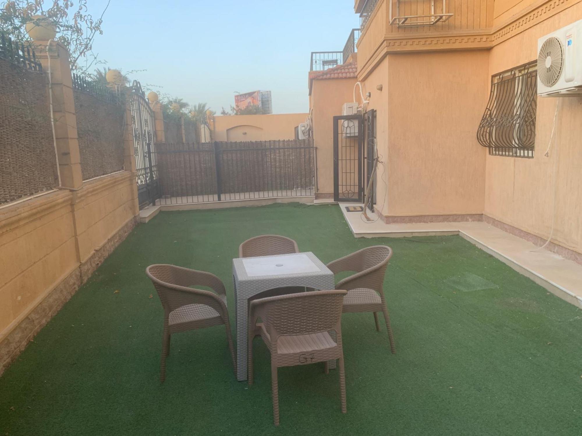 Luxury Apartments Beside Mall Of Arabia And Dar Al-Fouad Hospital - Families Only- No Alcoholic Beverages 6th of October City Ngoại thất bức ảnh